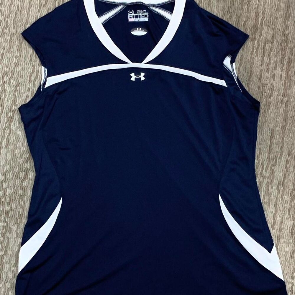 Under-armour Men's Navy and Blue T-shirt